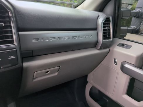 Used 2022 Ford F350 XLT w/ Black Appearance Package AWD/4WD image 27