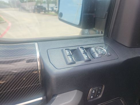 Used 2018 Ford F150 Raptor w/ Equipment Group 802A Luxury AWD/4WD image 13