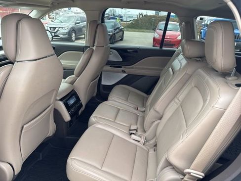 Used 2021 Lincoln Aviator Reserve w/ Equipment Group 202A image 13