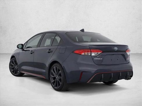 Used 2023 Toyota Corolla SE w/ SE Package FWD image 5
