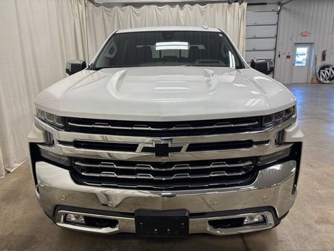 Used 2019 Chevrolet Silverado 1500 LTZ w/ LTZ Premium Package AWD/4WD image 11