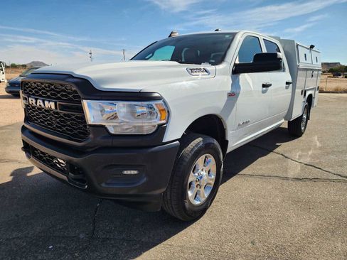 Used 2022 RAM 3500 Tradesman AWD/4WD image 3