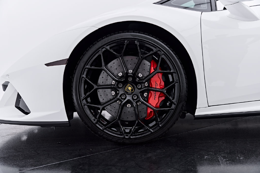 Used 2024 Lamborghini Huracan EVO AWD/4WD image 3