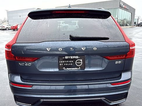 Certified 2025 Volvo XC60 B5 Plus image 32