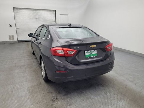 Used 2017 Chevrolet Cruze LT w/ Sun And Sound Package image 6
