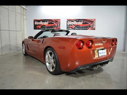 Used 2006 Chevrolet Corvette Convertible w/ Preferred Equipment Group RWD image 7