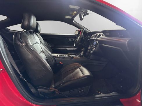 Used 2017 Ford Mustang GT RWD image 10