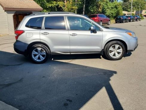 Used 2015 Subaru Forester 2.5i Premium w/ All-Weather Package AWD/4WD image 7