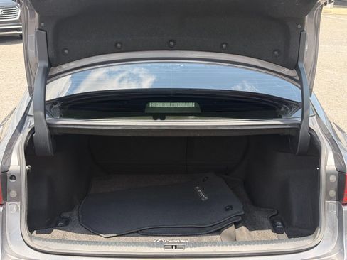 Used 2015 Lexus IS 250 w/ F-Sport Package RWD image 12