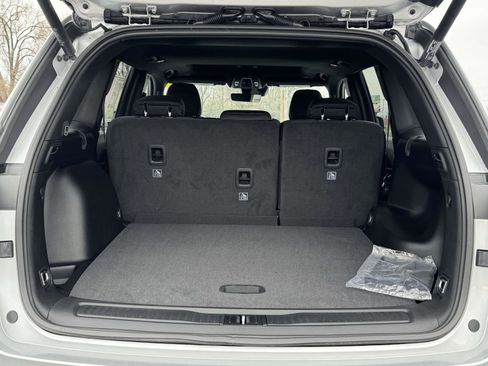 New 2026 Jeep Grand Cherokee Laredo X AWD/4WD image 18