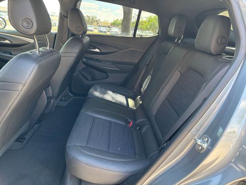 Used 2025 Buick Envista Preferred image 22