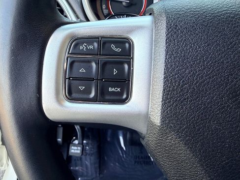 Used 2018 Dodge Journey SE w/ Connectivity Group FWD image 19