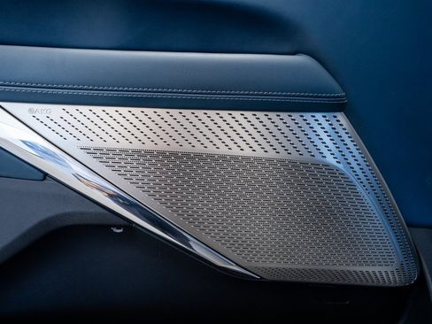 Used 2025 Cadillac Escalade IQ Luxury 2 image 37