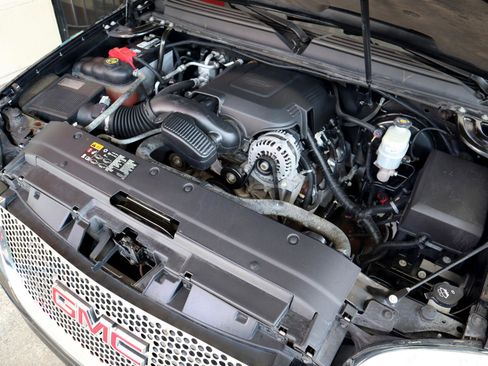 Used 2014 GMC Yukon SLT image 31