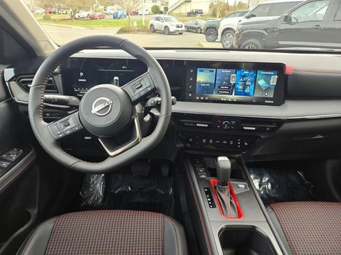 New 2026 Nissan Kicks SR w/ SR Premium Package AWD/4WD image 13