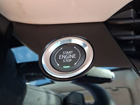 New 2026 Buick Envision Avenir image 17