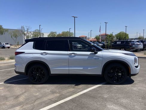 New 2025 Mitsubishi Outlander SEL Black Edition AWD/4WD image 2