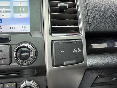 Used 2017 Ford F150 Platinum w/ Equipment Group 701A Luxury AWD/4WD image 26