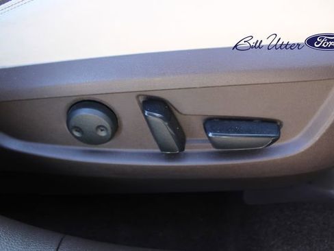 Used 2019 INFINITI QX50 Essential w/ Sensory Package image 12