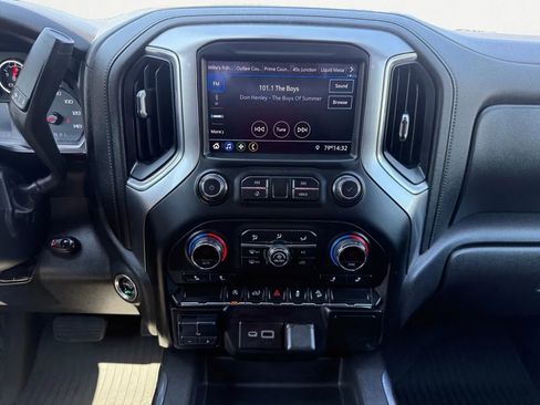 Used 2021 Chevrolet Silverado 1500 LT Trail Boss w/ Bed Protection Package image 14