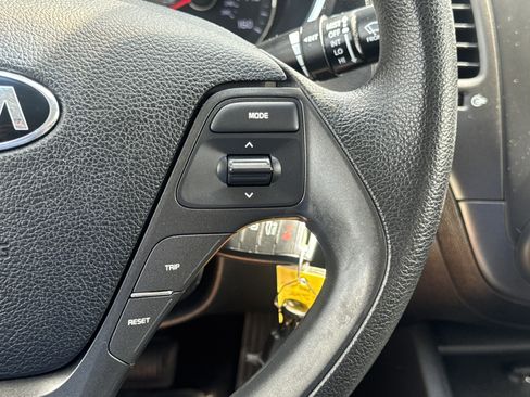 Used 2016 Kia Forte LX FWD image 15