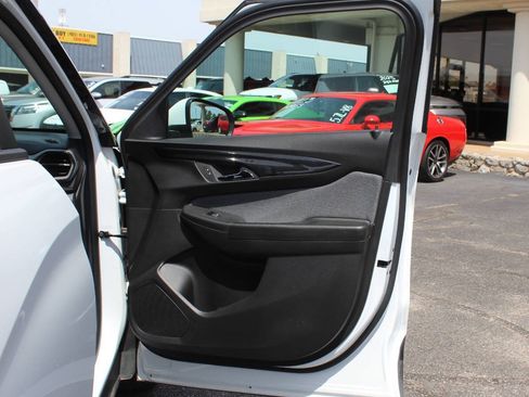 Used 2025 Chevrolet TrailBlazer LT FWD image 9