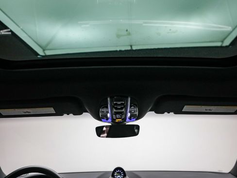 Used 2022 Porsche Panamera 4 E-Hybrid AWD/4WD image 20