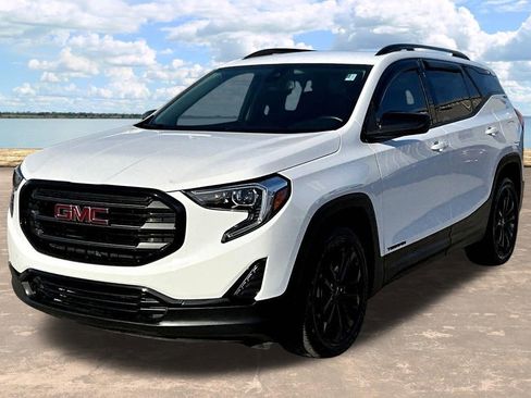 Used 2020 GMC Terrain SLE w/ Driver Convenience Package image 4