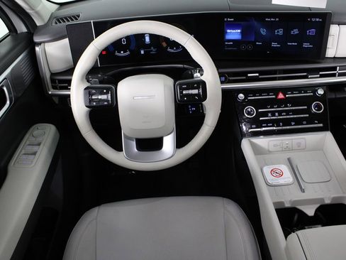 Certified 2026 Hyundai Santa Fe SE w/ Tow & Go Package image 8