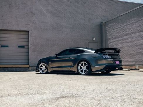 Used 2017 Ford Mustang GT Premium w/ GT Performance Package RWD image 38