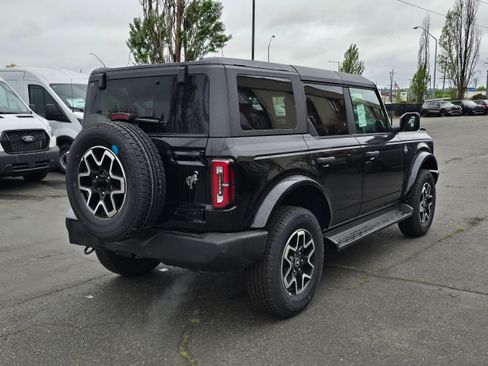 New 2026 Ford Bronco Outer Banks AWD/4WD image 5
