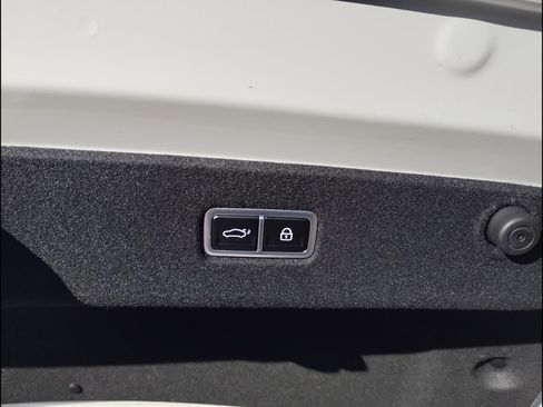 New 2025 Hyundai Ioniq 6 SEL AWD/4WD image 15