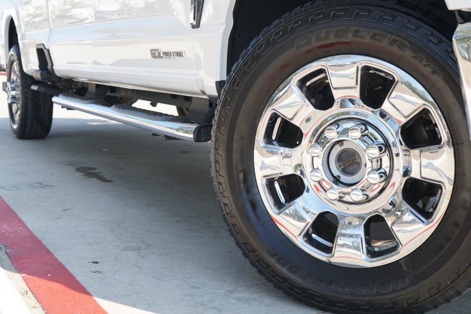 Used 2026 Ford F350 XLT w/ XLT Premium Package AWD/4WD image 2