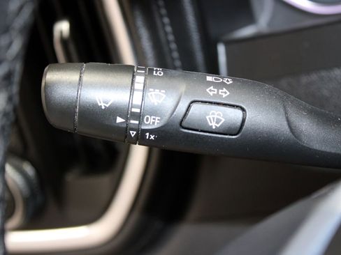 Used 2019 GMC Sierra 1500 SLE w/ SLE Value Package image 23