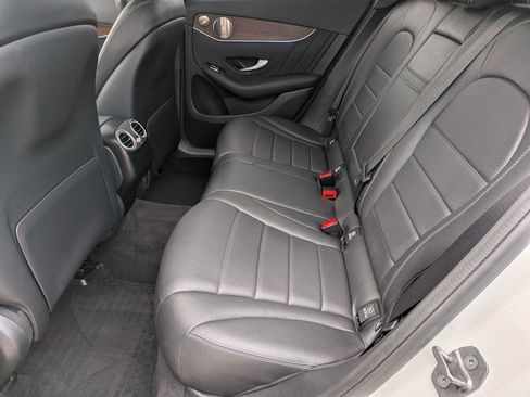 Used 2021 Mercedes-Benz GLC 300 4MATIC image 19