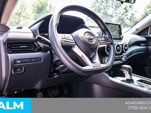 Used 2024 Nissan Sentra SV FWD image 21