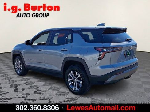 Used 2026 Chevrolet Equinox LT w/ Convenience Package II image 4