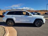 Used 2018 Jeep Grand Cherokee Trailhawk w/ Trailhawk Luxury Group image 3