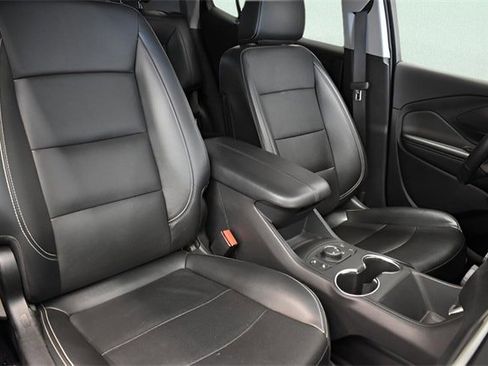 Used 2024 GMC Terrain SLT image 6