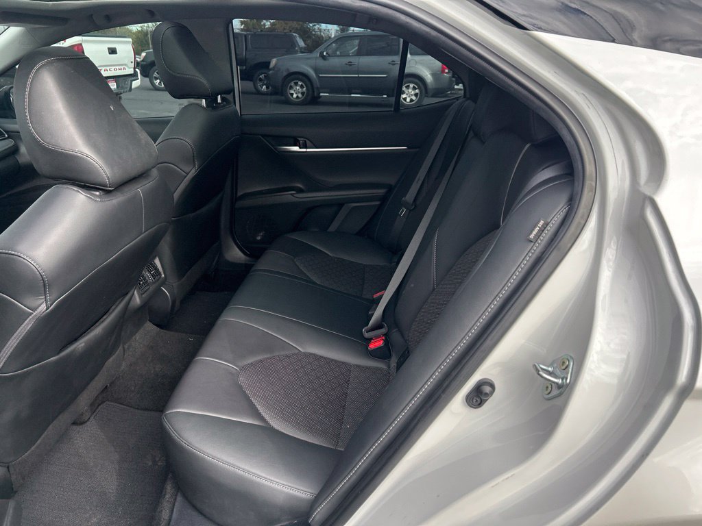 Used 2023 Toyota Camry XSE FWD image 15