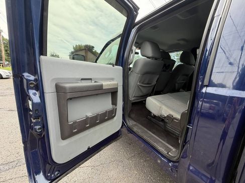 Used 2011 Ford F250 XLT w/ Chrome Pkg AWD/4WD image 14