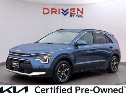 Used 2025 Kia Niro EX