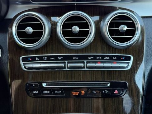 Used 2016 Mercedes-Benz GLC 300 4MATIC image 35