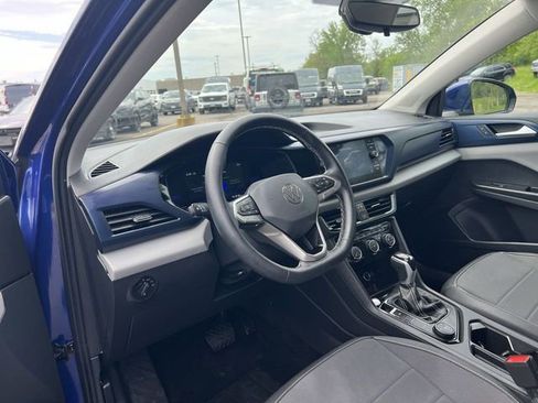 Used 2023 Volkswagen Taos SE AWD/4WD image 18