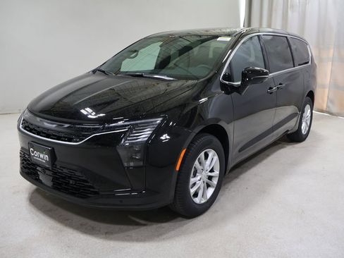 New 2027 Chrysler Pacifica Select AWD/4WD image 3