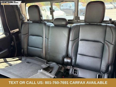 Used 2025 Jeep Gladiator Rubicon w/ Convenience Group AWD/4WD image 27