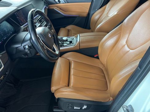 Used 2021 BMW X5 xDrive40i w/ Executive Package AWD/4WD image 4