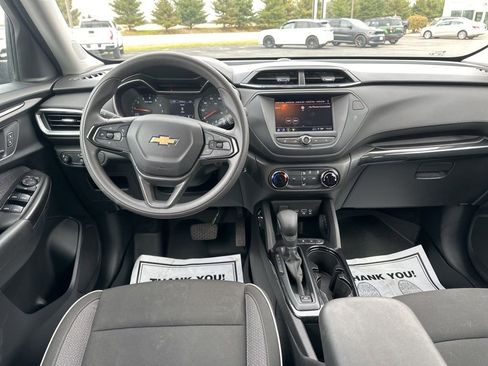 Used 2021 Chevrolet TrailBlazer LS image 23