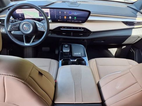 Used 2025 Buick Enclave Preferred FWD image 10