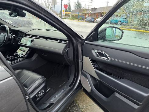 Used 2018 Land Rover Range Rover Velar R-Dynamic HSE AWD/4WD image 11